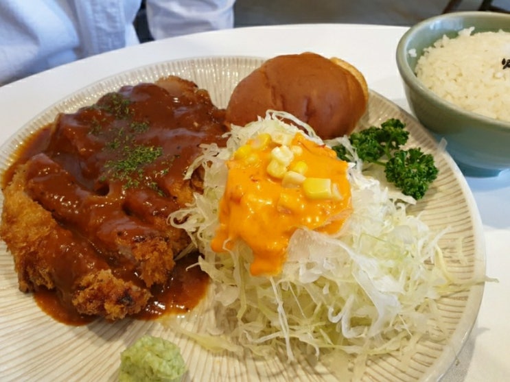  맛집_포항 효리단길_담박집: 실패없이 맛있는 돈까스가 먹고 싶을 때