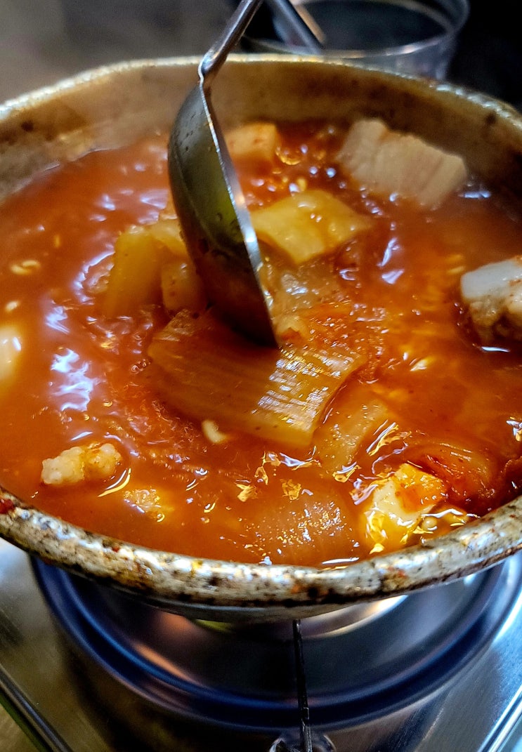  내돈내산 태릉역 한돈김치찌개 맛집 쇠뿔정육식당 공릉점 정육식당
