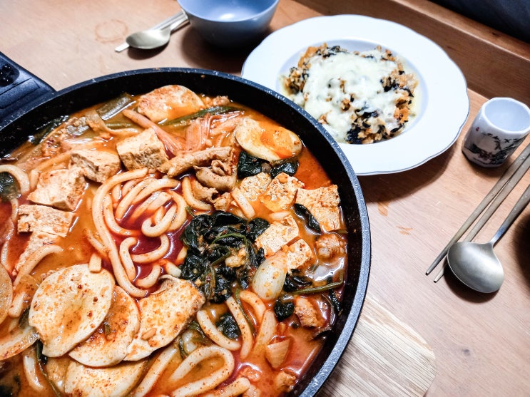  국배달 소곱창전골 밀키트 야식 종류 문현전통한우곱창전골
