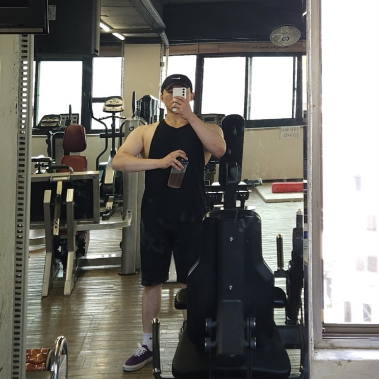 머슬핏 상체 등근육 240524 만드는 등 운동 머슬핏 상체 등근육 240524 만드는 등 운동