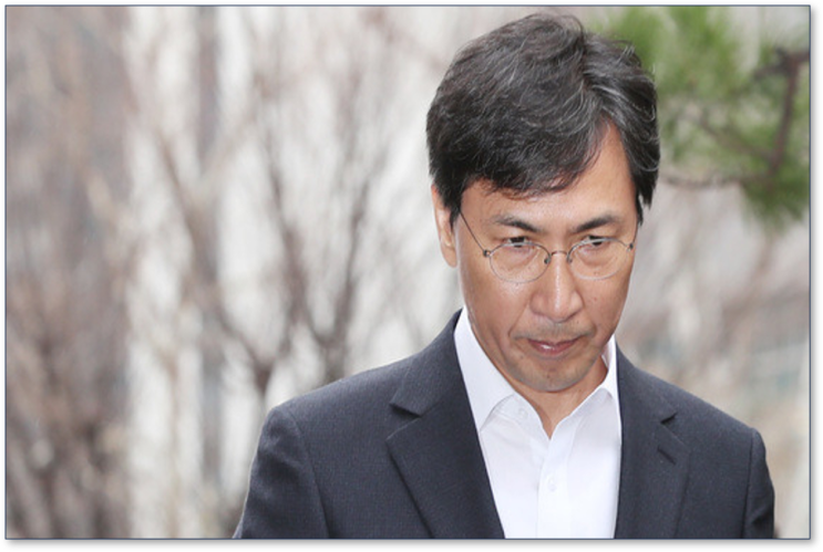 <b>안희정</b> 수행비서 <b>김지은</b>에 성폭행 손해배상 8300만원 지급