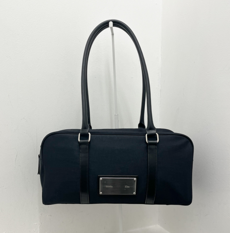  마뗑킴 SPORTY TOTE BAG: 스타일과 편리함의 완벽한 조화