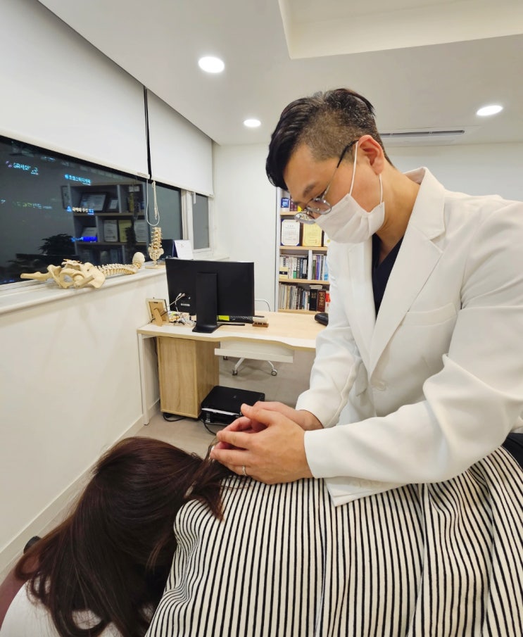  어깨 삐끗/다쳤을 때 빨리 나으려면? - 중계동한의원