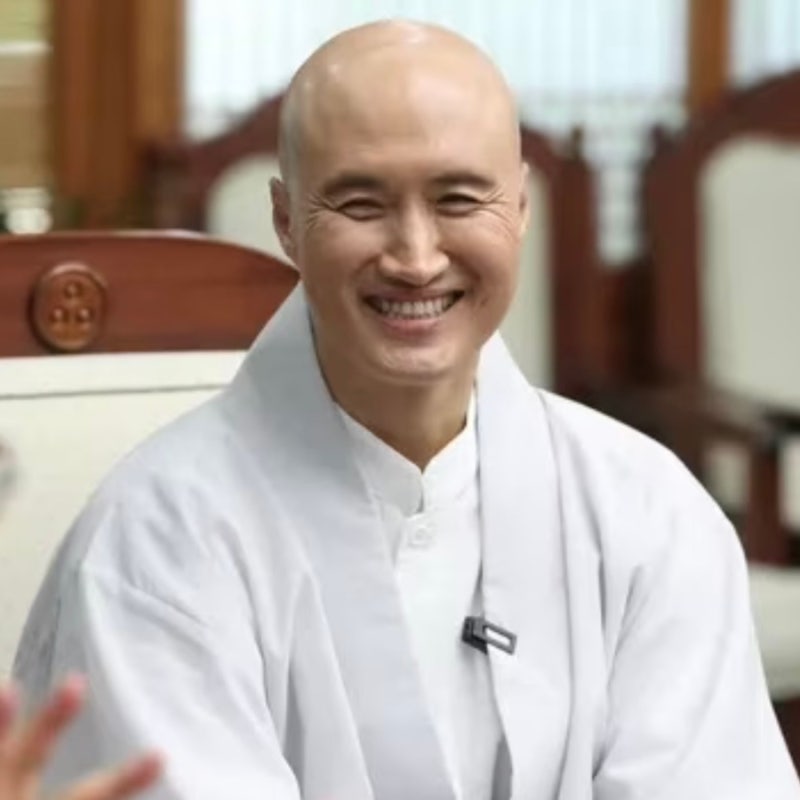 뉴진스님 윤성호 진짜스님인지 법명 재미있는 이야기