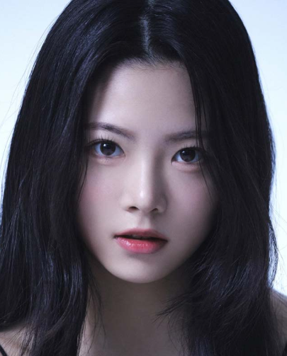 <b>르세라핌 홍은채</b> 사주