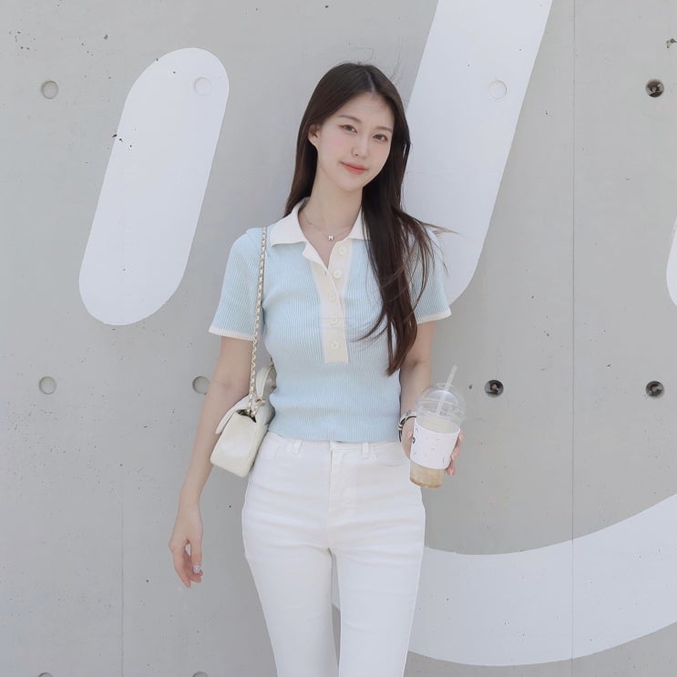  폴로 반팔 니트 에브모우 직장인 출근룩 5월 6월 결혼식 하객룩