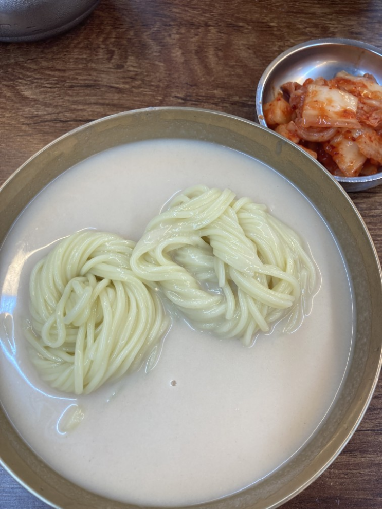  남대문 북창동 직장인 한우 곰탕 맛집 - 애성회관(콩국수도 있어요)