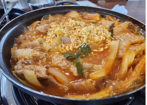 <b>백반기행</b> 광명 밥상 배우 <b>송선미</b> 소하동 김치 두루치기 맛집... 