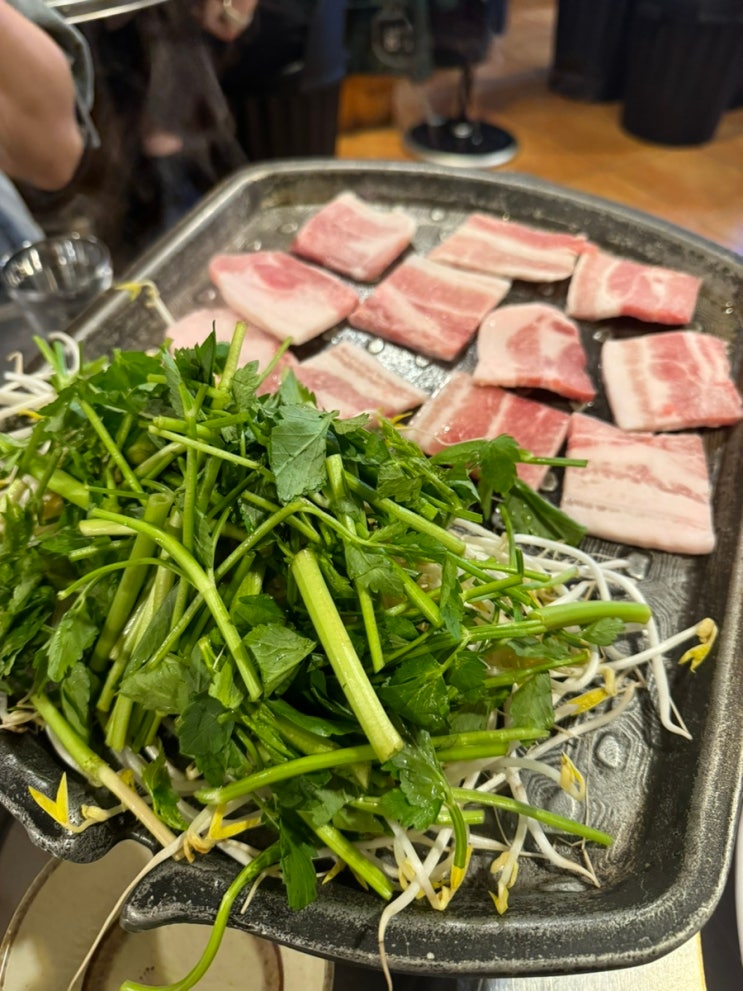  용산 용리단길 노포 미나리 삼겹살 맛집 골목집