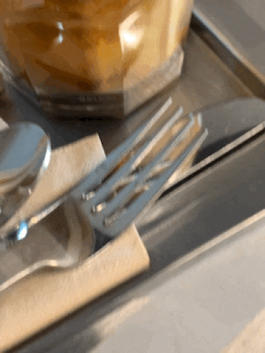  용산 삼각지 힙한 카페 추천 크림즈 아인슈페너 디저트 맛집 리뷰 후기