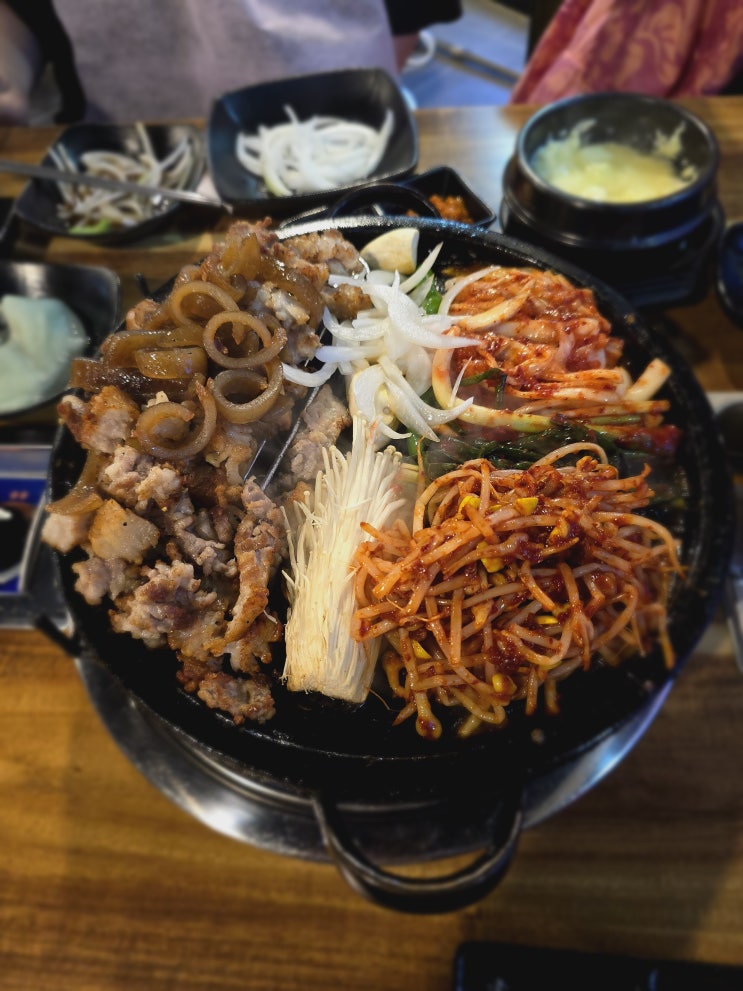  경산 맛집 칼 삼겹, 구워져 나오는 삼겹살 경험