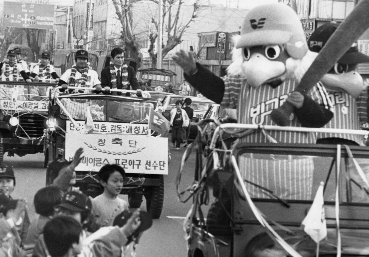 ‘사퇴’ <b>최원호 감독</b>, 한화 이글스는 <b>감독</b>만의 문제일까