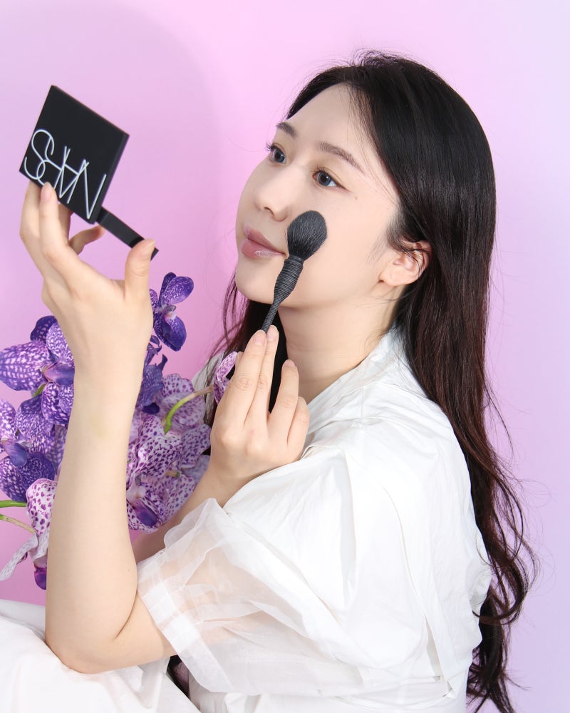 나스 라이트 리플렉팅 파운데이션 & 한정판 파우더 인터스텔라, 보송하고 투명한 여름 메이크업 루틴 추천 : 네이버 블로그