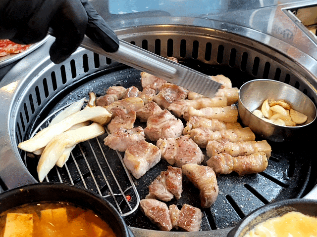  온양온천역 근처 고기 맛집 신용화동 온화고깃집 구워주는 삼겹살