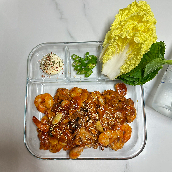  내 돈 내산 인터넷 쇼핑 쭈꾸미 삼겹살 새우 쭈삼새 세트를 팔고 있는 쫀득한 일상 솔직 후기