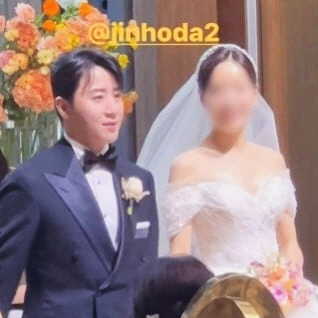 <b>홍진호</b> 결혼 2달만에 와이프 임신 공개 아내 나이 차이 프로필