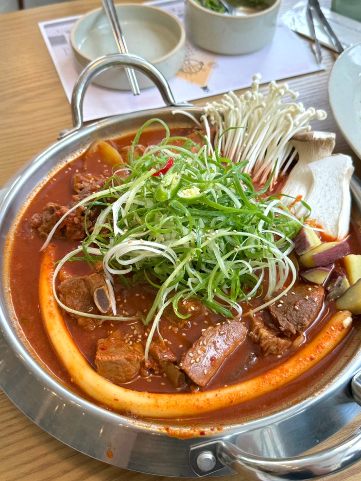  광주 갈비찜맛집 매운갈비양념이 맛있는 두암예찬
