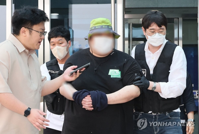 서울역 <b>칼부림 예고</b> 30대 남성 <b>디시인사이드</b> 유저 체포