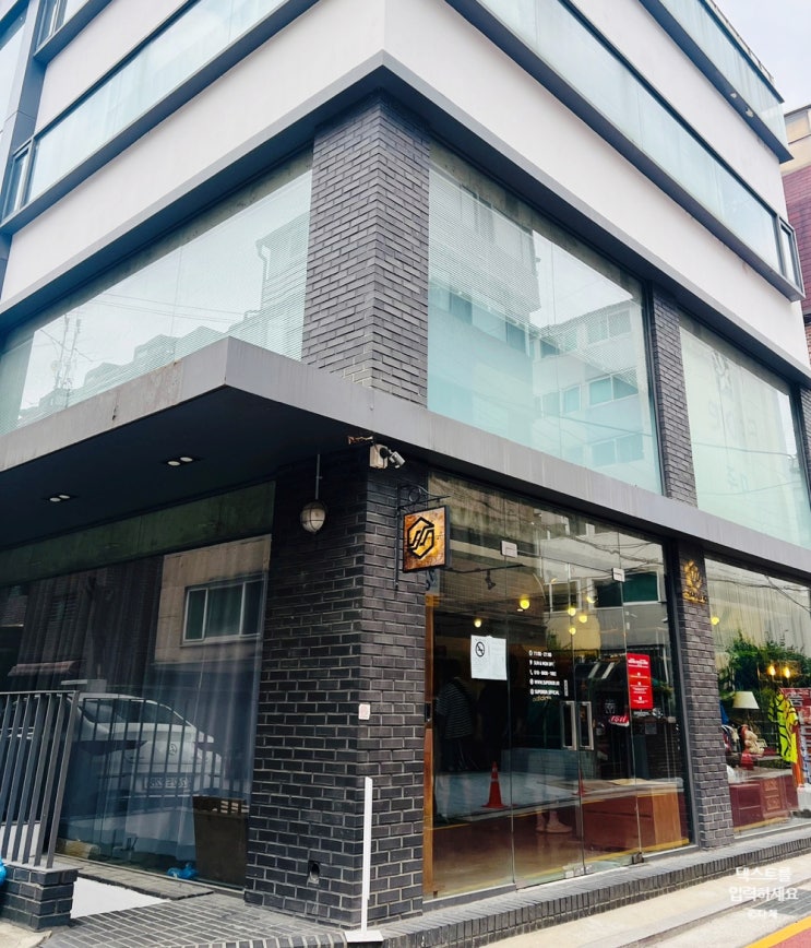  프리미어리그 유니폼 오프라인 스토어 / EPL 유니폼 매장 / 슈퍼리얼 사커스토어 방문 후기