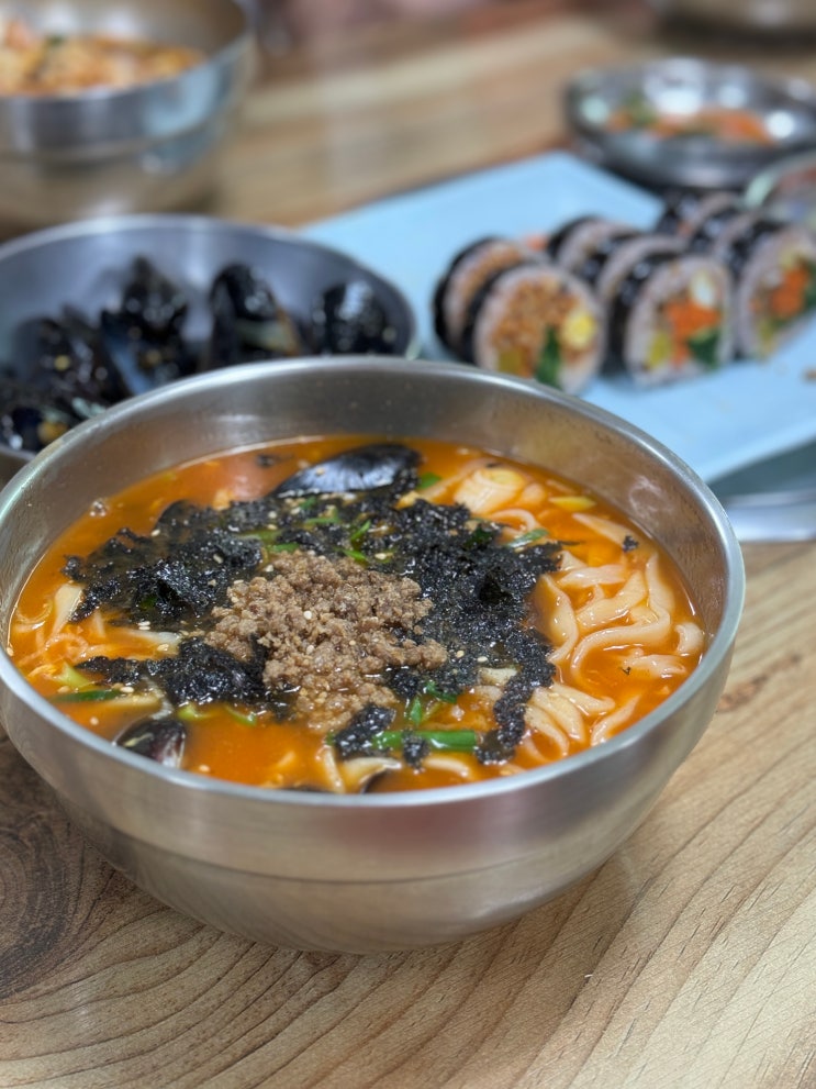  강릉 까치칼국수 소고기 김밥, 장칼국수가 맛있는 강릉 포남동 맛집