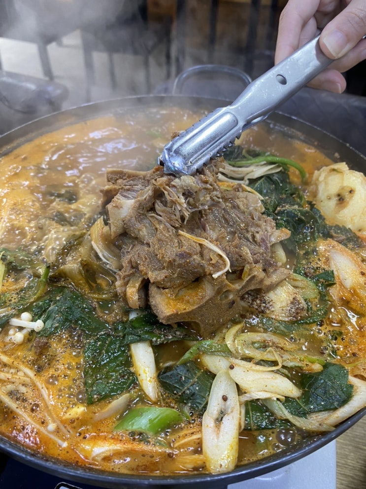  용현동맛집 성화해장국 감자탕 국물이 유명한 곳