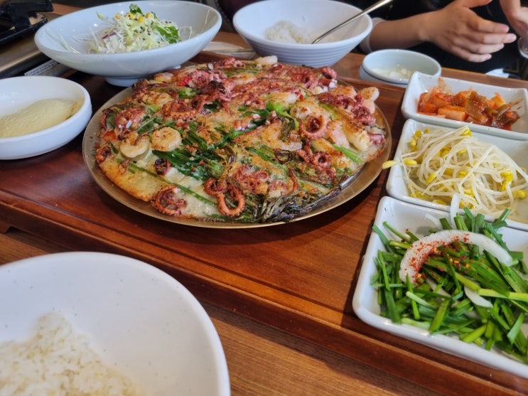  [경주 보문 단지 맛집] 매콤한 낙곱새와 인생 낙지해물전을 즐길 수 있는 낙지마실.