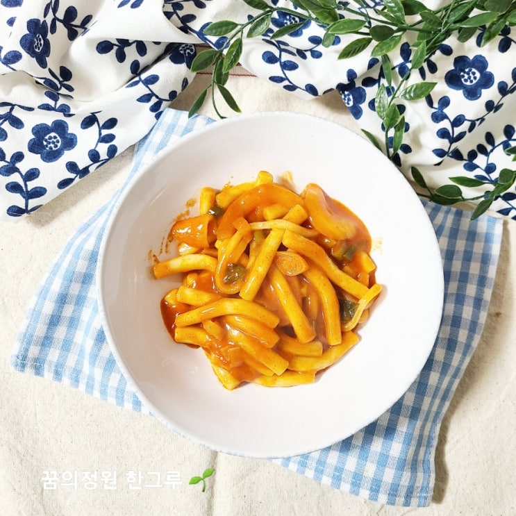  슬림떡볶이 밀키트 냉동 밀떡볶이 매운 중간맛 가루양념 솔직후기 우동사리 넣어 즉석 떡볶이 만들기