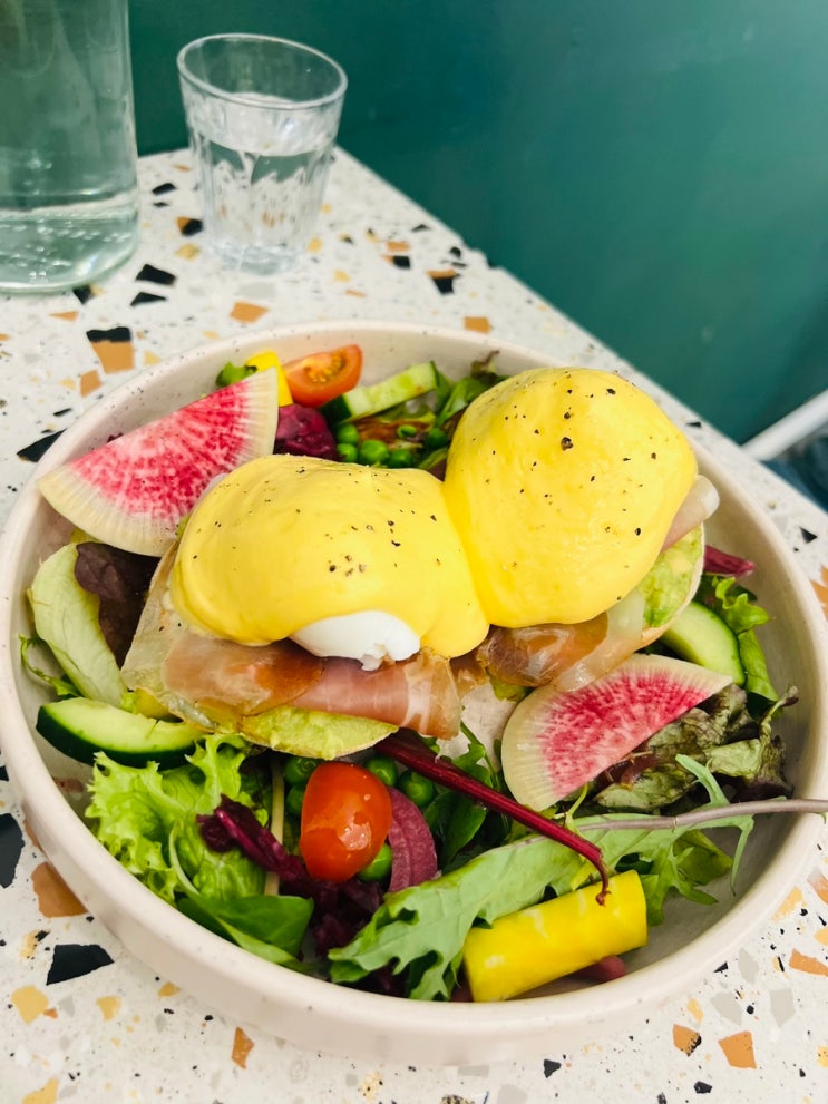  부다페스트 카페/브런치 추천 : Szimply & kontakt / Blueberry Brunch