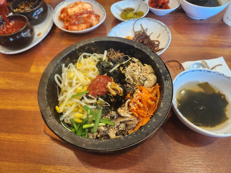  [청주] 굴담 : 굴국밥이 아닌 굴 돌솥밥 먹어 보신 분??
