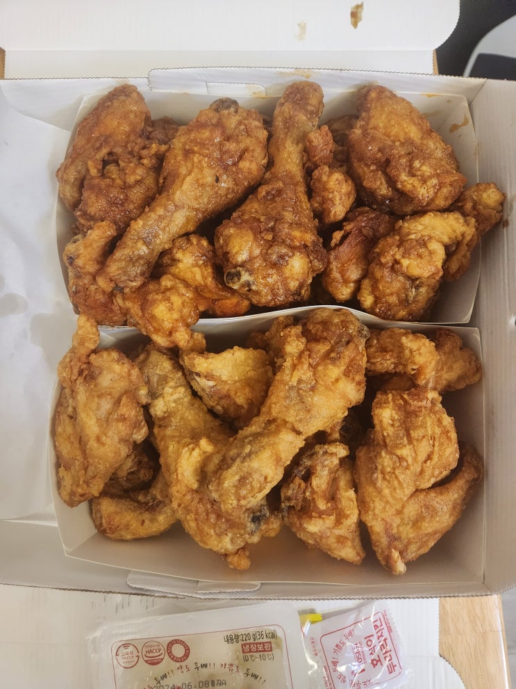  동네 최고 호식이가 호식이한 치킨 호식이두마리화수점