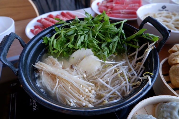  일광 맛집 등촌샤브칼국수 기장일광점! 오션뷰와 함께 즐기는 샤브칼국수 너무 좋아요~