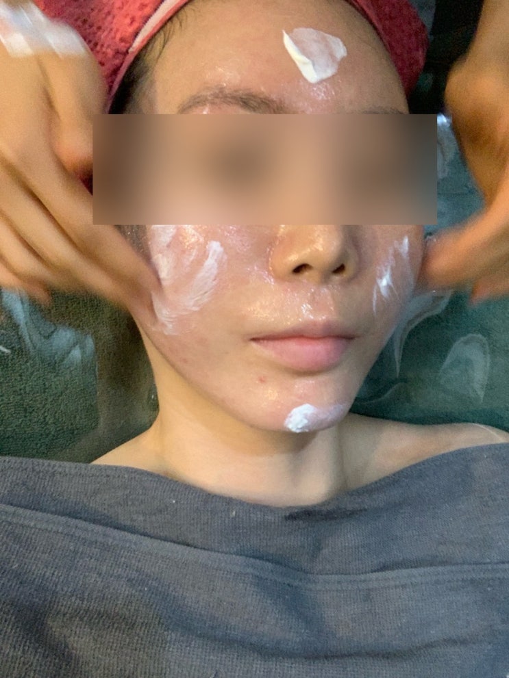  오닉스스킨테라피 왕십리피부관리 문제성 피부 좁쌀여드름 풀압출