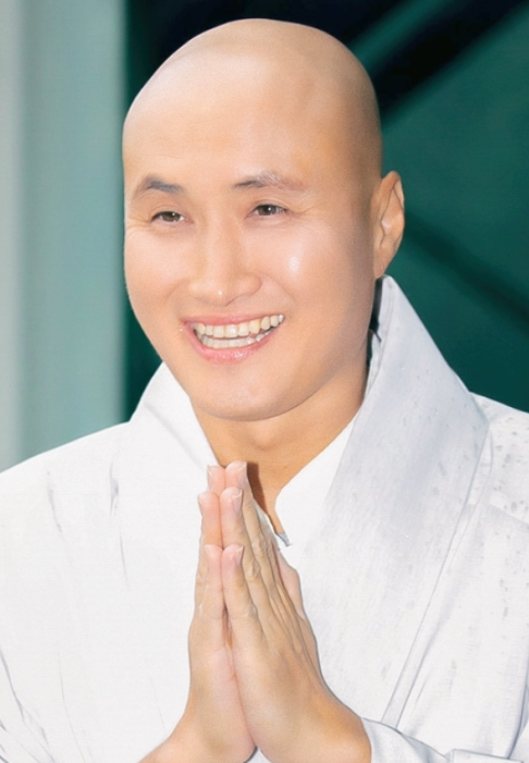 <b>뉴진스님</b> <b>윤성호</b> 사주, 세상을 힙하게
