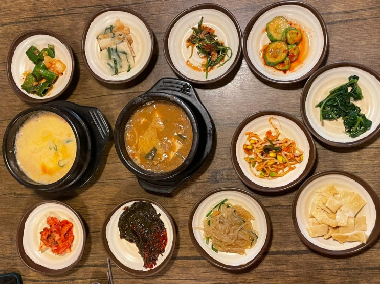  압구정맛집 할머니 집밥이 생각나는 가정식 백반 시골밥상 압구정점