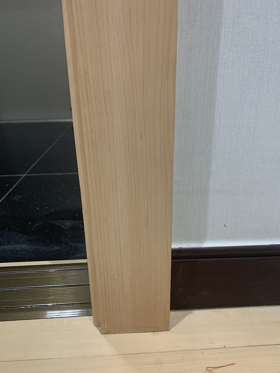중문시트지 찢어짐 중문틀복원 리폼전문