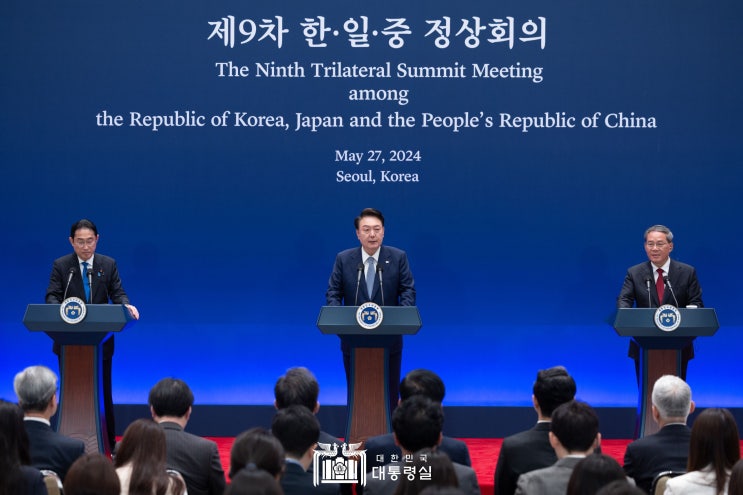 트럼프씨의 심각한 언설이 만들어내고 북한의 <b>정찰위성 발사</b>로... 