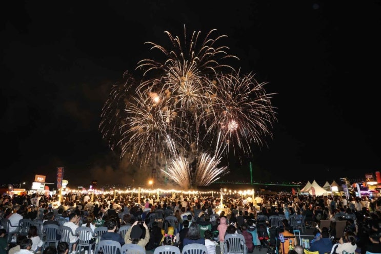  6월 첫 째주 주말에 진행되는 2024 부산항축제! 축하공연, 불꽃쇼, 드론아트쇼 등 축제 정보 이모저모