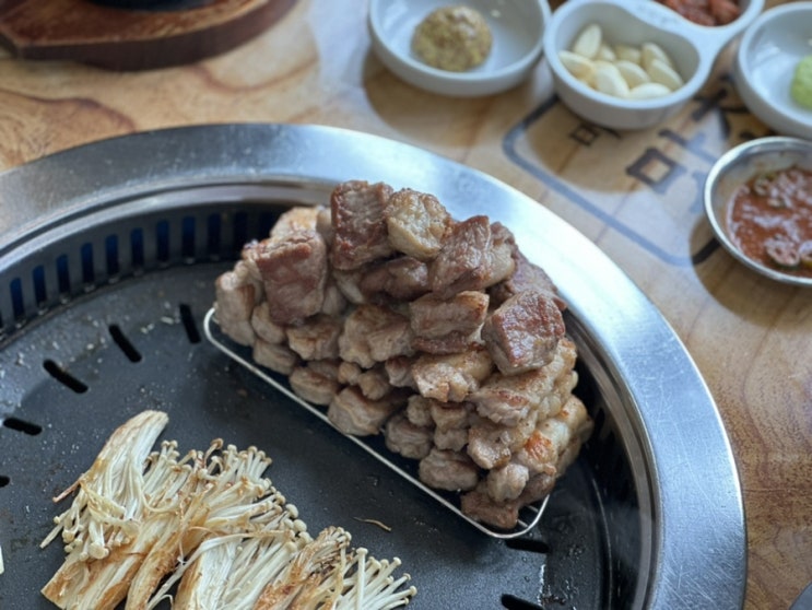  광양 중마동 점심 삼겹살 맛집 - 맛찬들왕소금구이