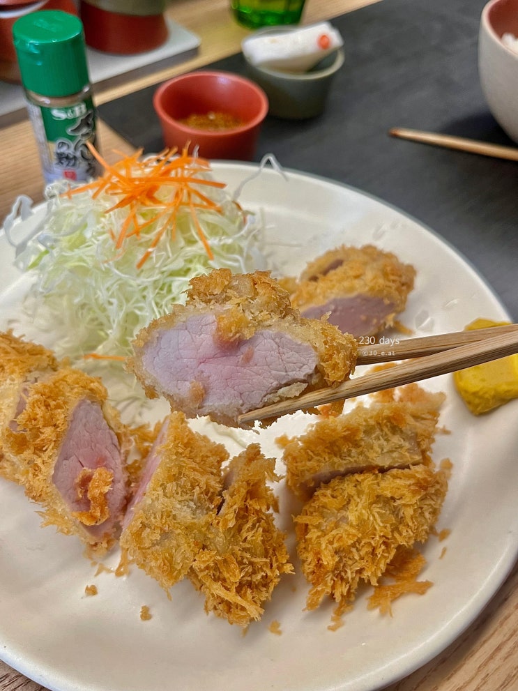  청라동 맛집 이이칸지, 부드럽고 탱글한 숙성육 돈카츠