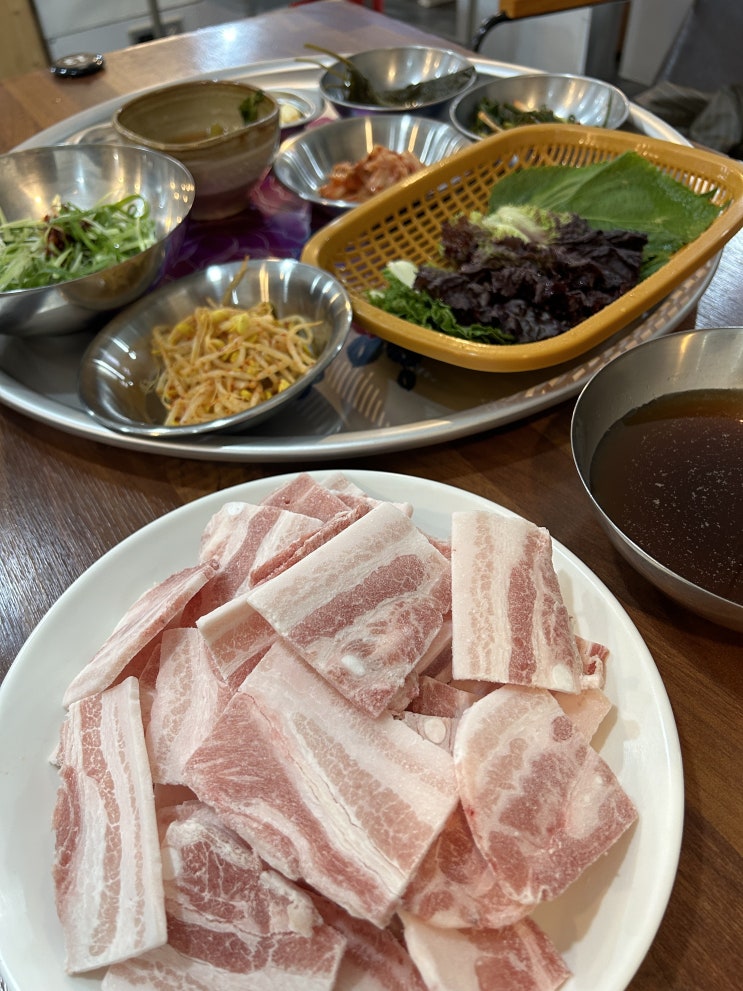  옥교동냉삼맛집 시골한식뷔페 냉삼집
