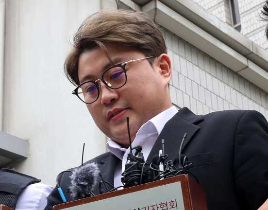 "술 마시고 사고 냈어. 대신 자수 해줘" 김호중 통화 녹취록 확보!! "술 마시고 사고 냈어. 대신 자수 해줘" 김호중 통화 녹취록 확보!!