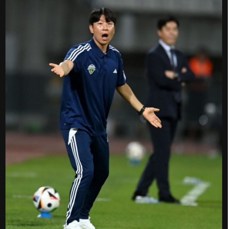 <b>전북 김두현 감독</b> 선임 즈음에서..