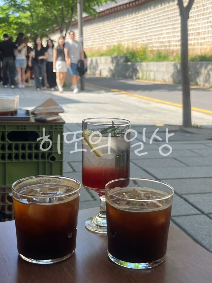  요즘 핫플 서순라길을 제대로 즐기고 싶다면 추천드리는 카페 '서순라길 카페 파이키'