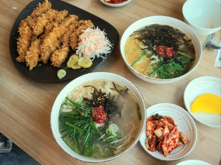  정관돈까스 칼국수가 맛있는 얼칼 _ 가성비 밥집