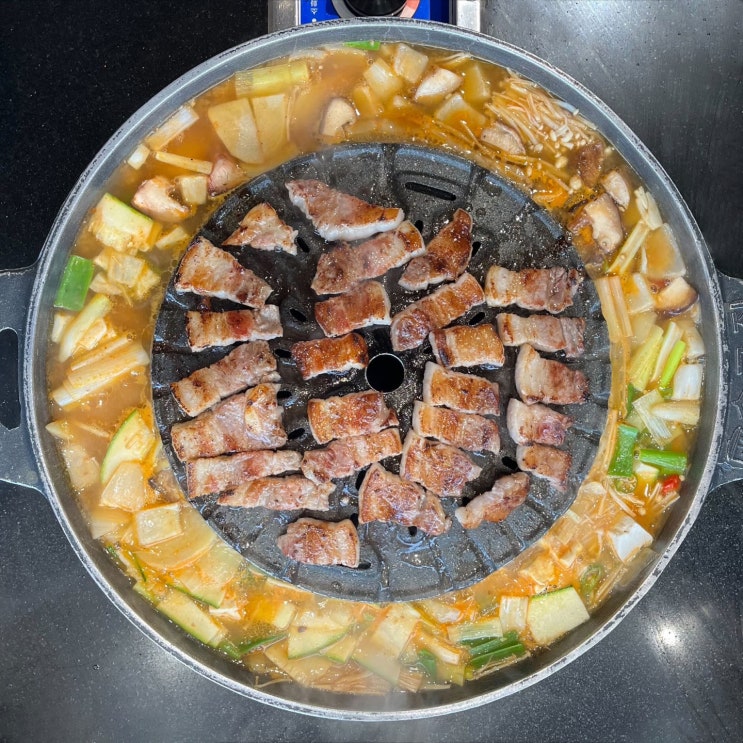  솥뚜껑 삼겹살 등촌역 맛집 솥고집 등촌