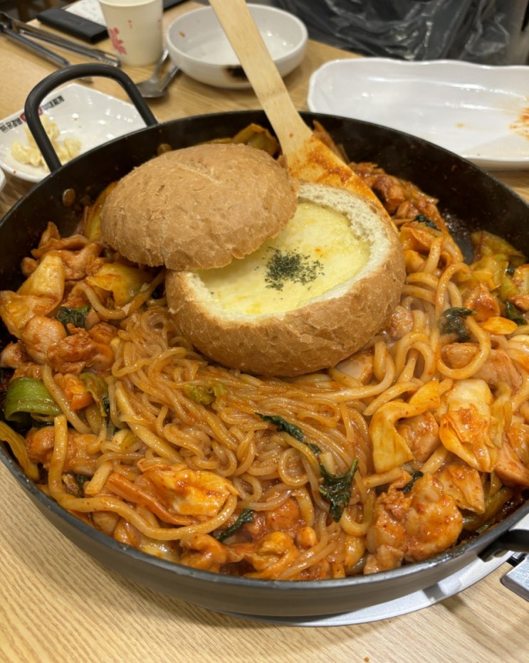  [가산] 빠네퐁듀 닭갈비는 처음이에요, 박가부대 가산대륭8차점