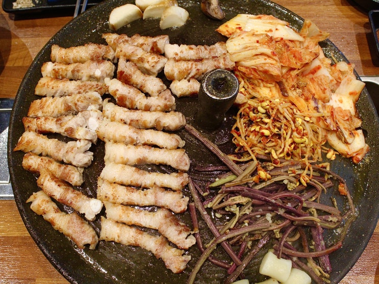  대구 달서구 월성동 솥뚜껑 삼겹살 맛집 일행 월성점