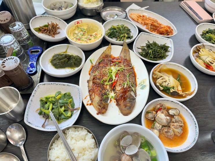  광양 광양읍 백반 맛집 - 두메산골식당