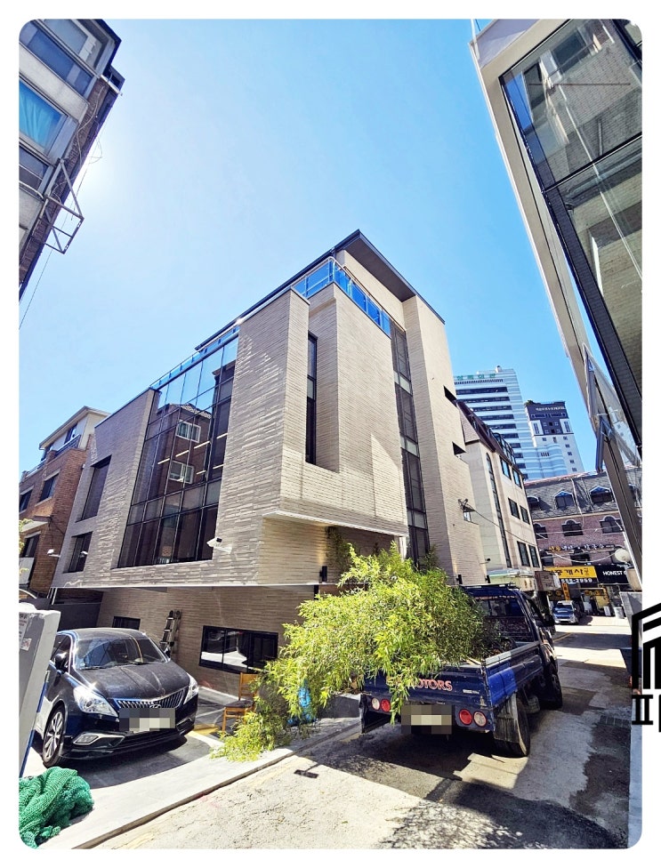  역삼동통임대 - 지하1층~4층, 깔끔한외관, 고급마감, 자주식주차 + 주변 유료주차장, 통유리.