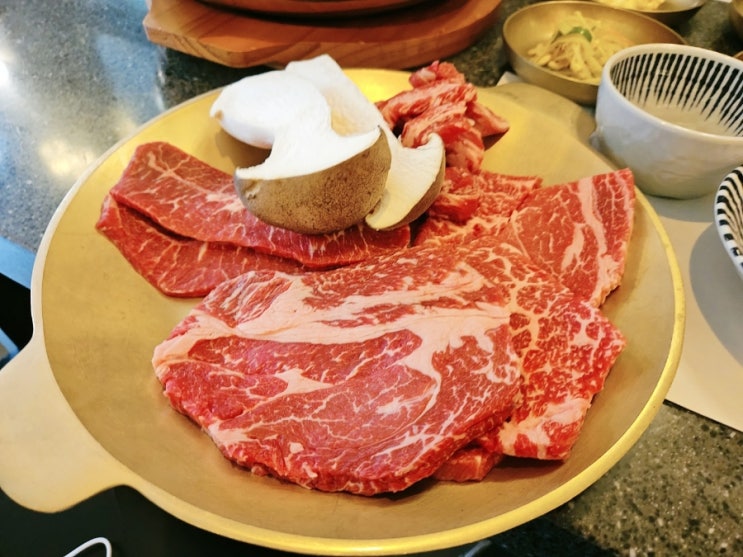 광주 첨단맛집 돼지갈비 소고기무한리필 고기집 우대본점